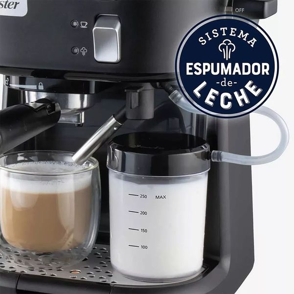 CAFETERA OSTER ESPRESSO EM5501B 15B CON ESPUMADOR DE LECHE